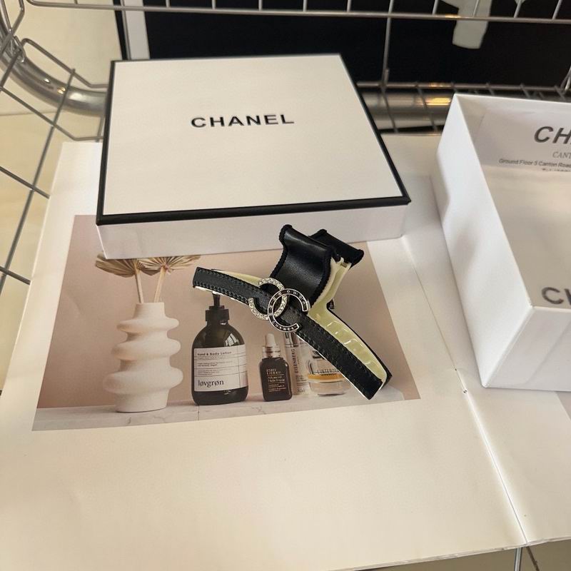 Chanel Hairpin hh (79)